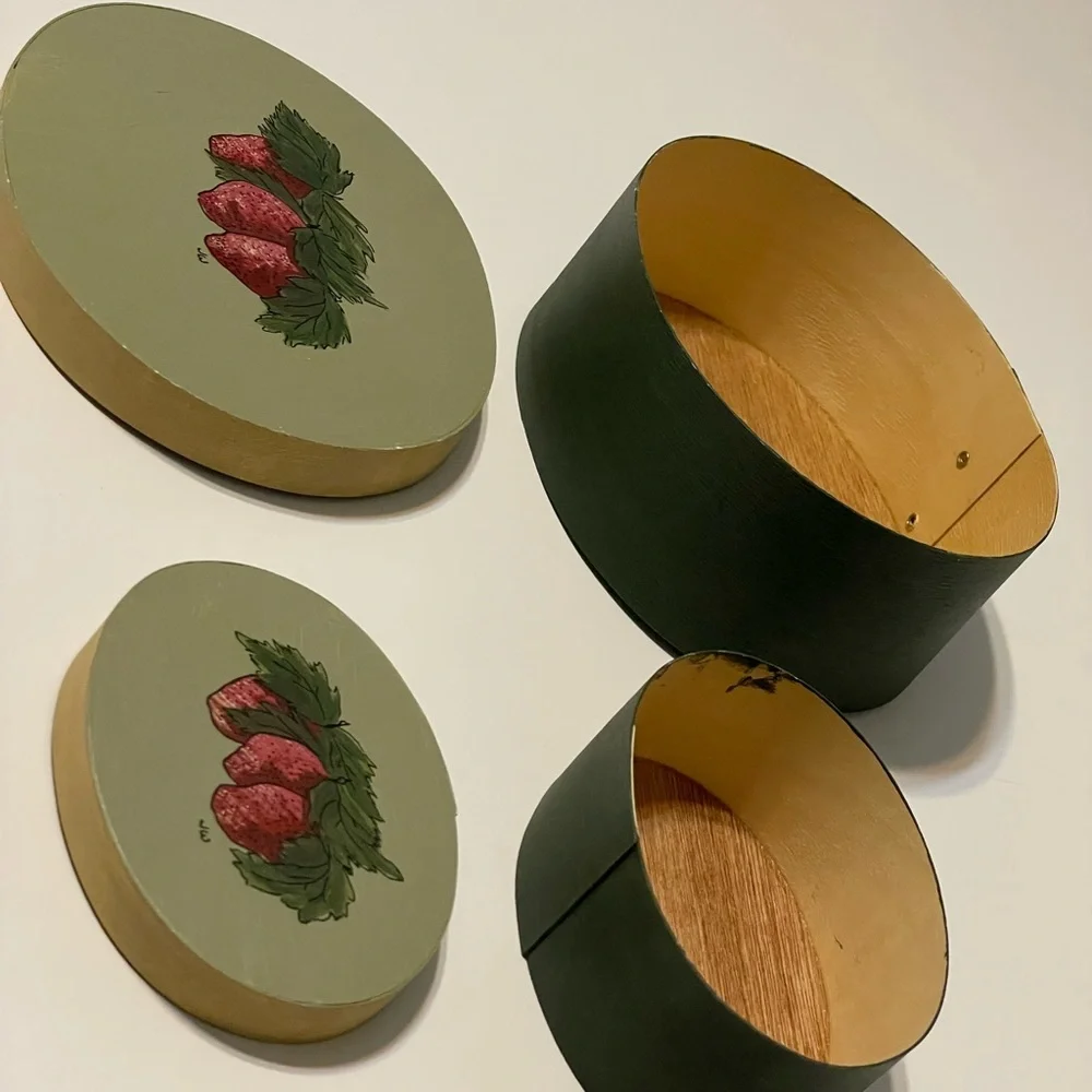 Beautiful Overall vintage jewelry boxes Set